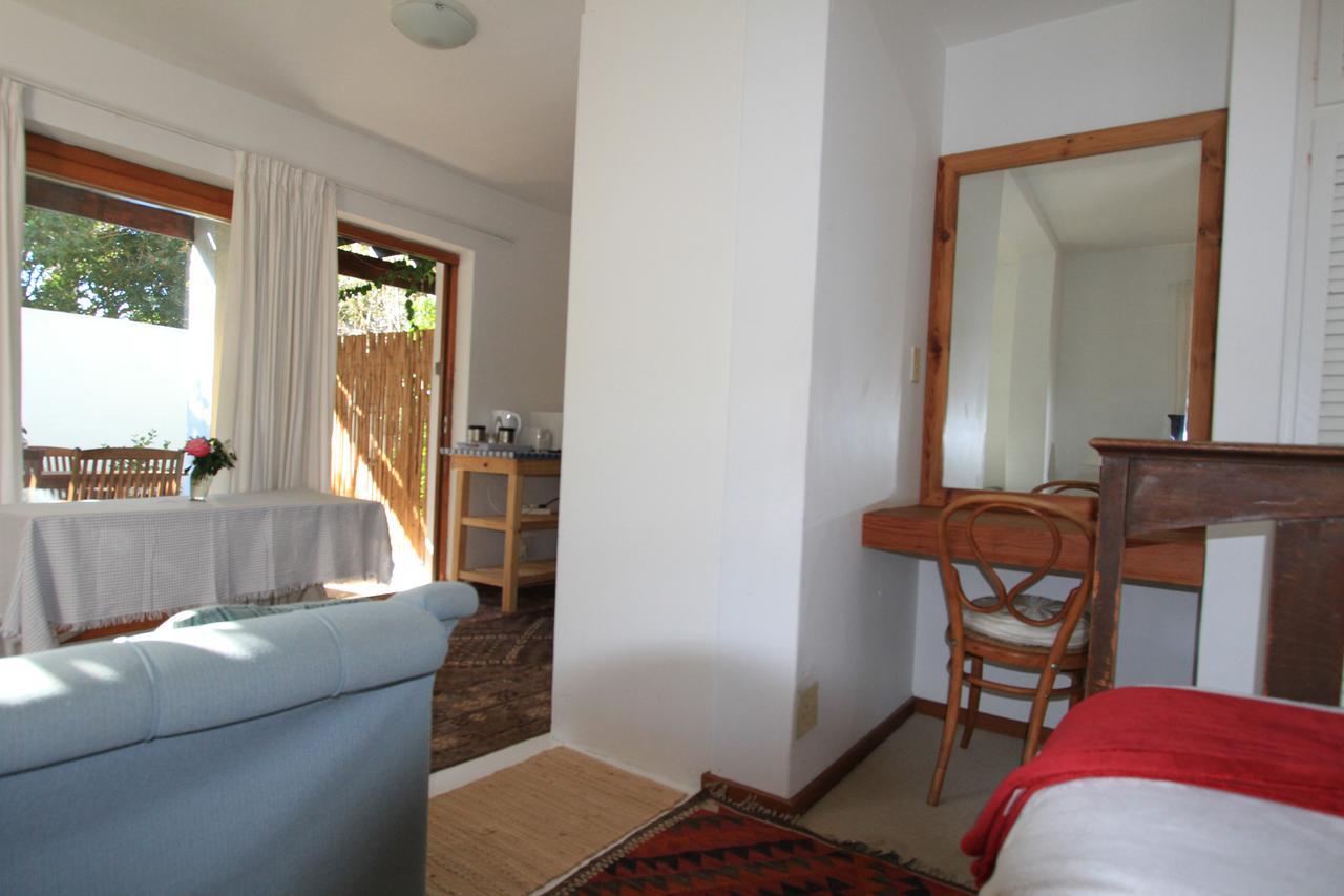 Haven Of Peace And Garden Cottage Hermanus Exterior foto